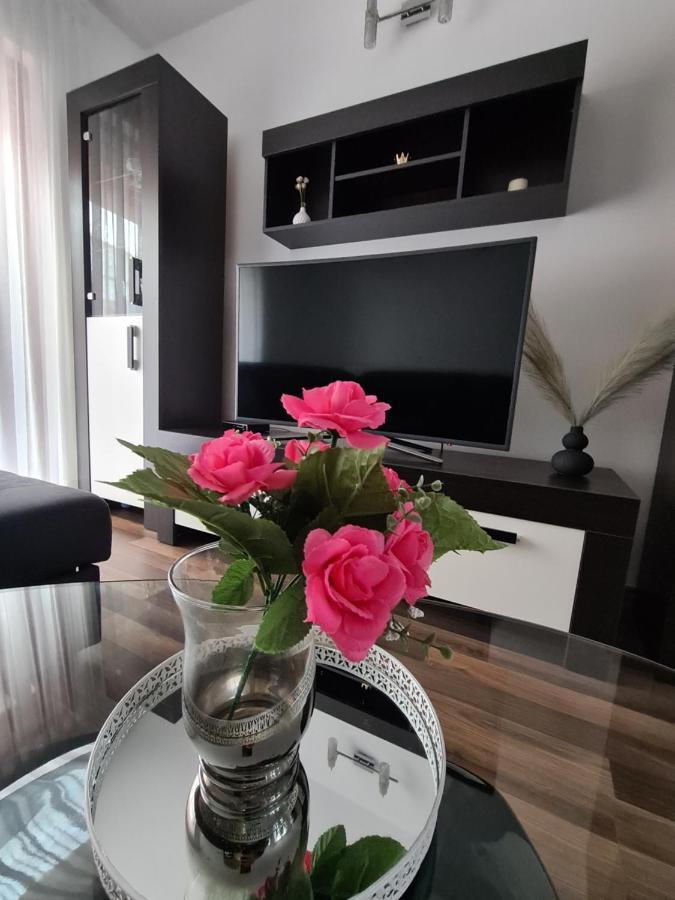 Helena Apartment Пула Екстериор снимка